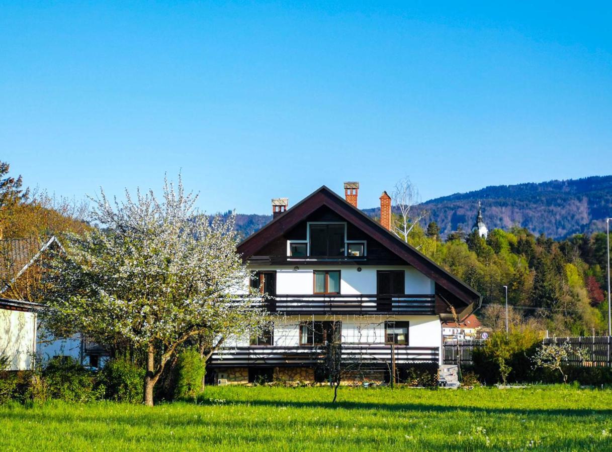 Deerwood Villa-Modern cozy apartment with castle view Bled Zewnętrze zdjęcie