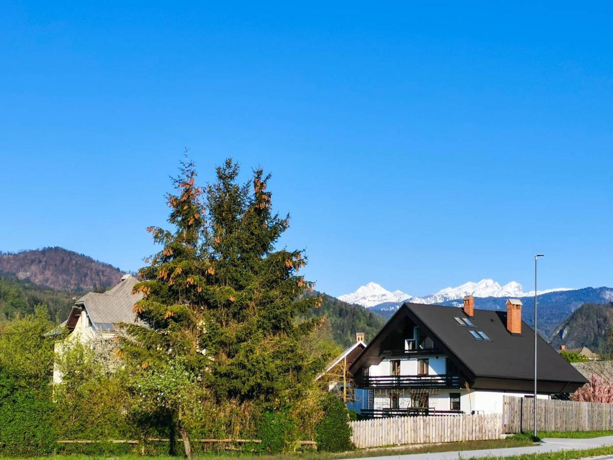 Deerwood Villa-Modern cozy apartment with castle view Bled Zewnętrze zdjęcie