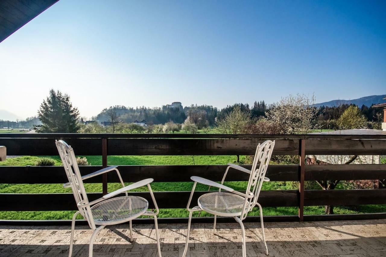 Deerwood Villa-Modern cozy apartment with castle view Bled Zewnętrze zdjęcie